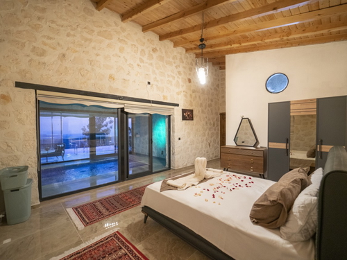  gece  -  Kasım
  | Kalkan İslamlar Balayı Villası (2 Kişilik, Jakuzili Kapalı Havuz, Doğa Manzaralı)